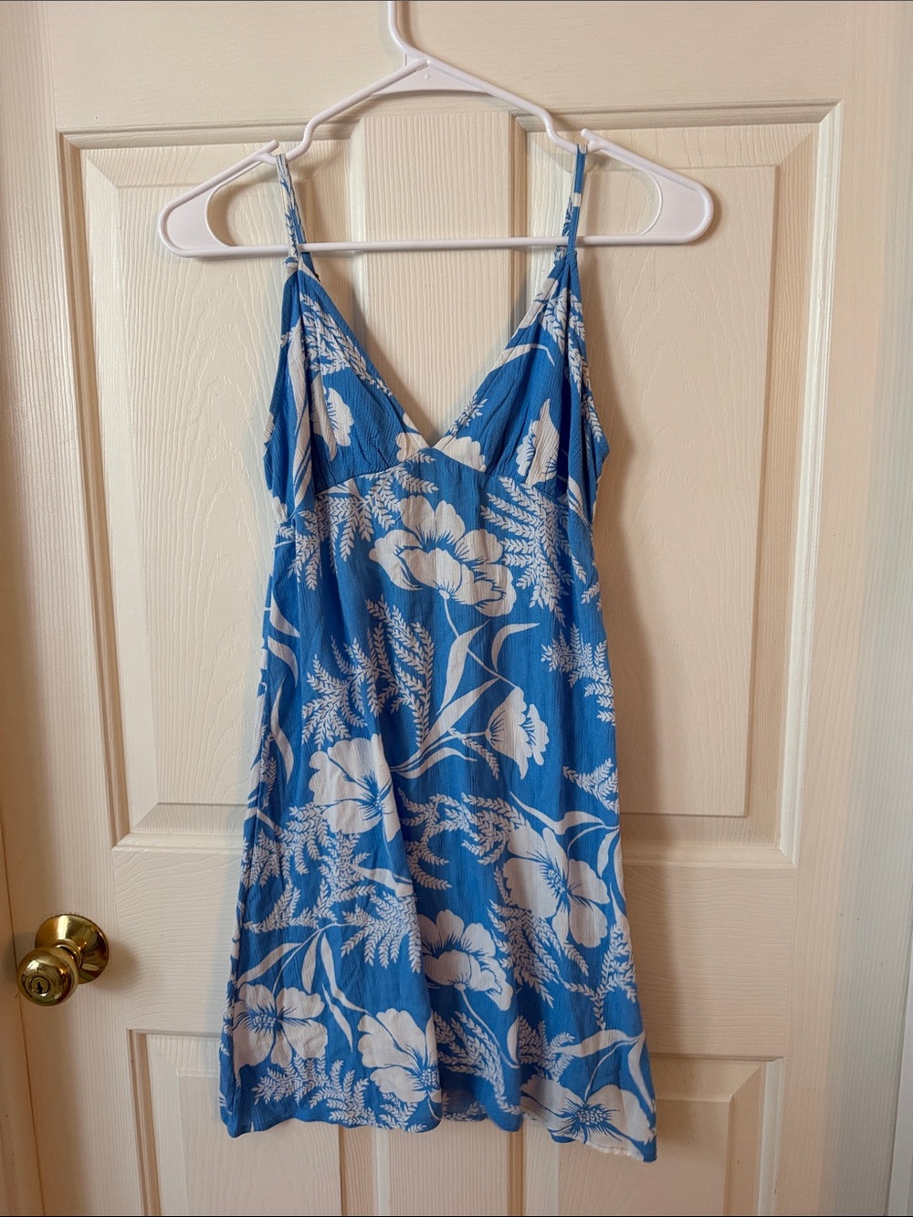 Billabong Blue and White Floral Mini Dress